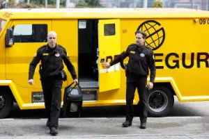 Transporte seguro de dinero para estaciones de servicio