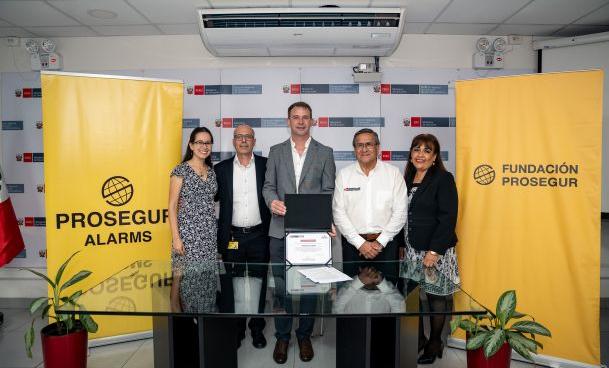 La Fundación Prosegur y Prosegur Alarms donan cerca de 9.000 equipos a institutos de educación superior en Lima 